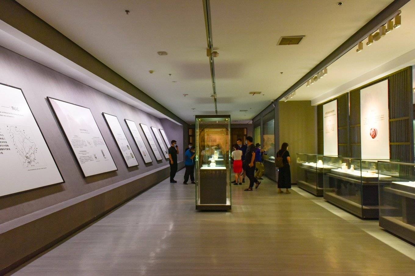 展廳設(shè)計展示空間的視覺重點(diǎn)