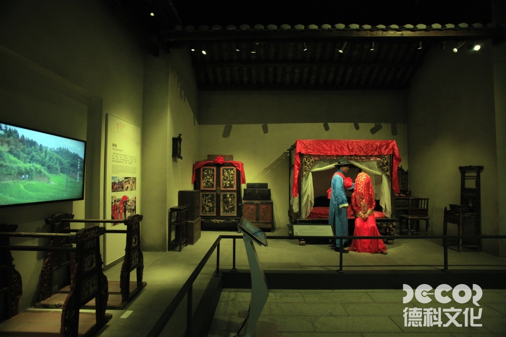 沉浸式博物館設(shè)計(jì)中空間定位技術(shù)怎樣支持自由漫游式體驗(yàn)